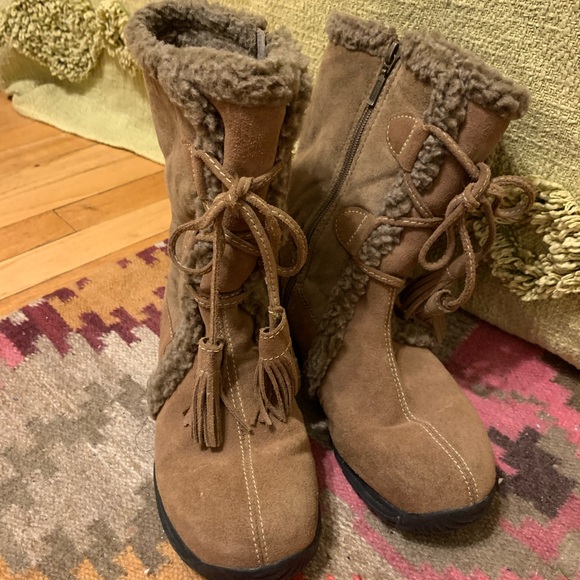 Land’s End insulated boots size 8W - Picture 2 of 4